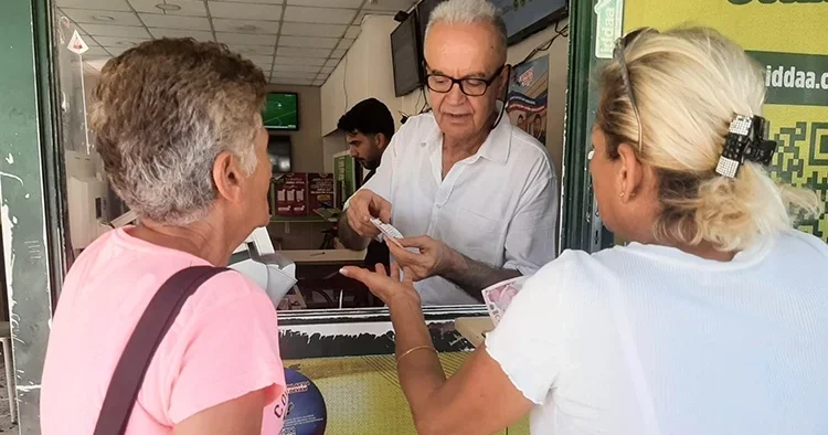674 milyonluk ikramiye heyecanı: Bayilerde yoğunluk yaşanıyor