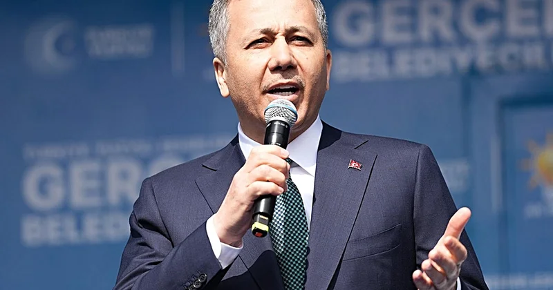 Eski İçişleri Bakanı Ali Yerlikaya, uzun süre sonra Beşiktaş maçında görüntülendi