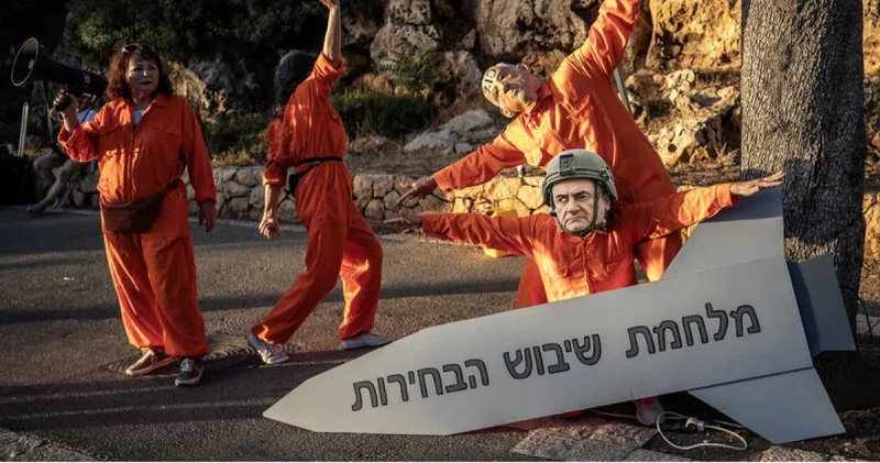 İsraillilerden Netanyahu hükümetinin seçimler öncesinde bölgede tansiyonu yükseltmesine karşı gösteri Dış Haberler