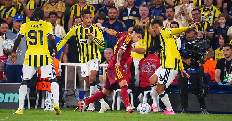 Fenerbahçe de sakatlık şoku: Antrenmanı yarıda bıraktı Sözcü Gazetesi