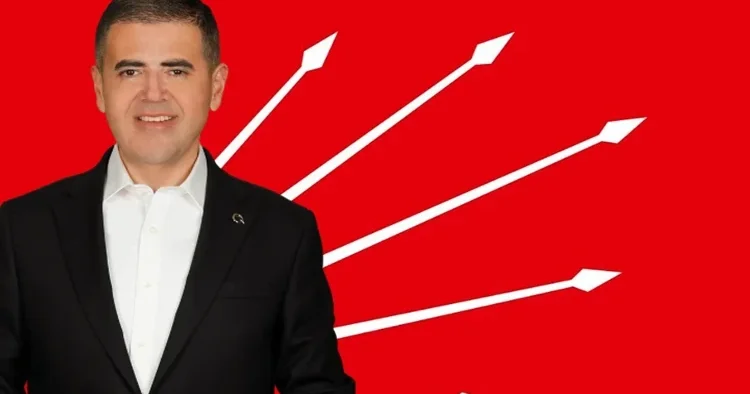 Mezitli Belediye Başkanı Ahmet Serkan Tuncer, CHP den ihraç edildi