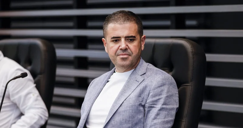 Son dakika: CHP YDK da yeni kararlar: 9 milletvekilinin dosyası işlemden kaldırıldı, Serkan Tuncer partiden ihraç edildi Son dakika haberleri