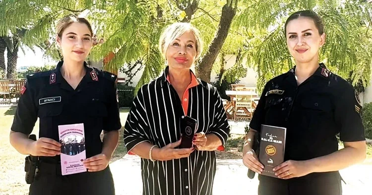 Emel Sayın’dan KADES çağrısı