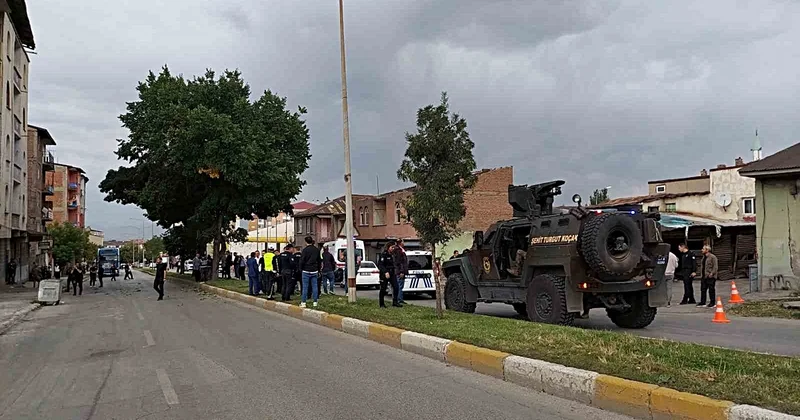 Erzurum da husumetli iki aile birbirine ateş açtı! Müdahale eden polis dahil 12 kişi yaralandı, 3 ü ağır