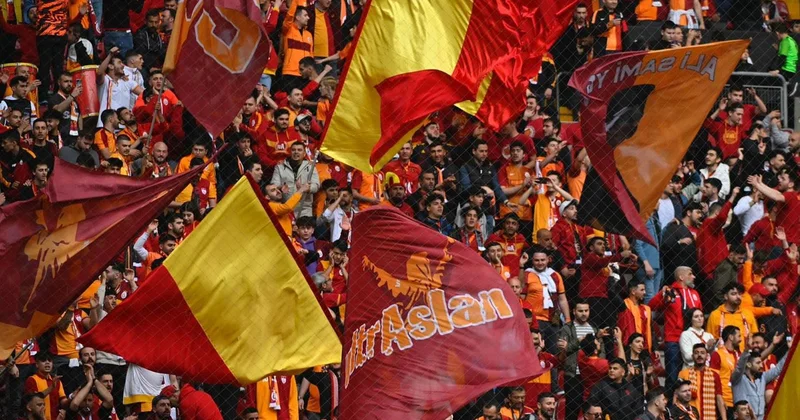 Forma giymekte zorlanıyorlardı! Galatasaray da iki ayrılık birden