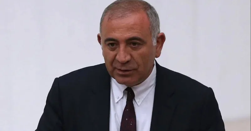 Görevine son verilen Gürsel Tekin gitmiyor Sözcü Gazetesi