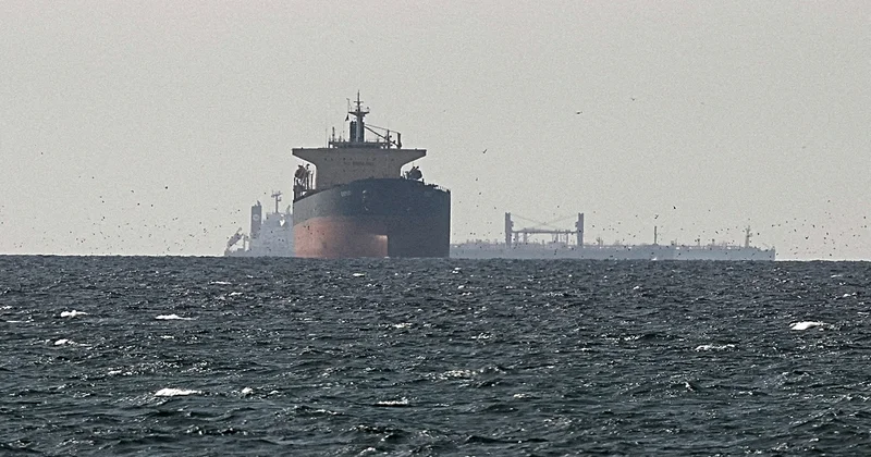 İran: Hürmüz Boğazı ndan yasadışı şekilde geçiş yapan petrol tankerini vurduk