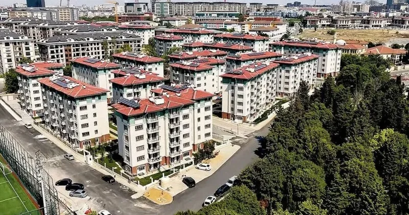 Bakan Kurum dan İstanbul da kentsel dönüşüm projeleriyle yenilenen konutlara ilişkin paylaşım