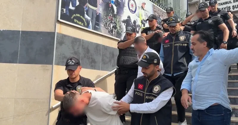 Fatih’te 2 kişinin hayatını kaybettiği silahlı kavgaya ilişkin gözaltına alınan 12 şüpheli adliyeye sevk edildi