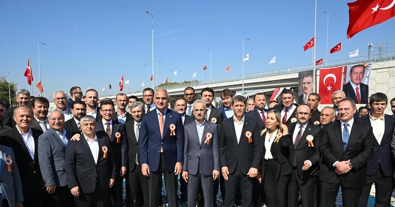Ulaştırma ve Altyapı Bakanı Abdulkadir Uraloğlu: “Kepezüstü kavşağı ile dur kalk olmadan kesintisiz bir trafik akışı sağladık” İş Yaşam Haberleri