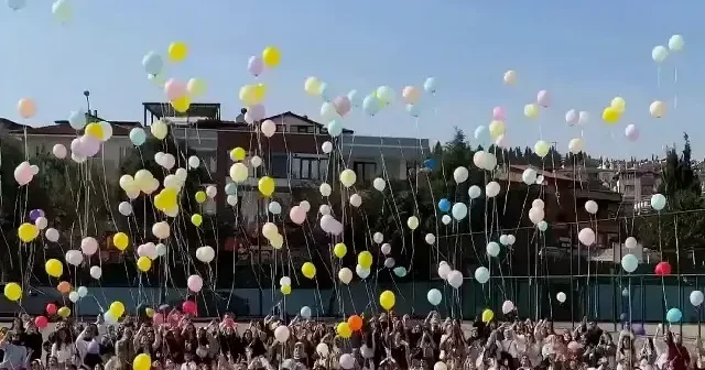 Balonlar kanseri yenen Melike için gökyüzüne süzüldü VİDEO İZLE