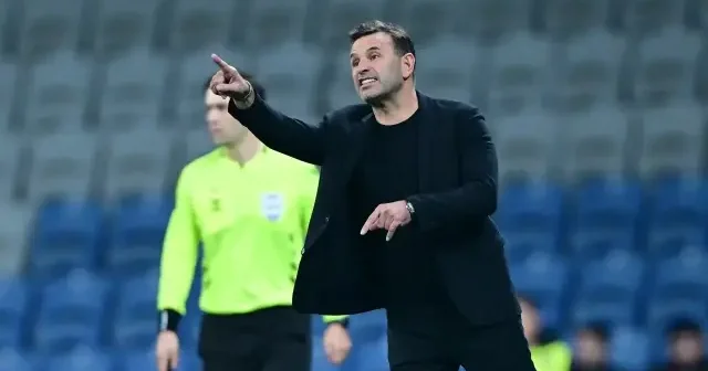 Okan Buruk tan Başakşehir maç sonu kart isyanı: Dünyada ilktir bu Futbol Haberleri