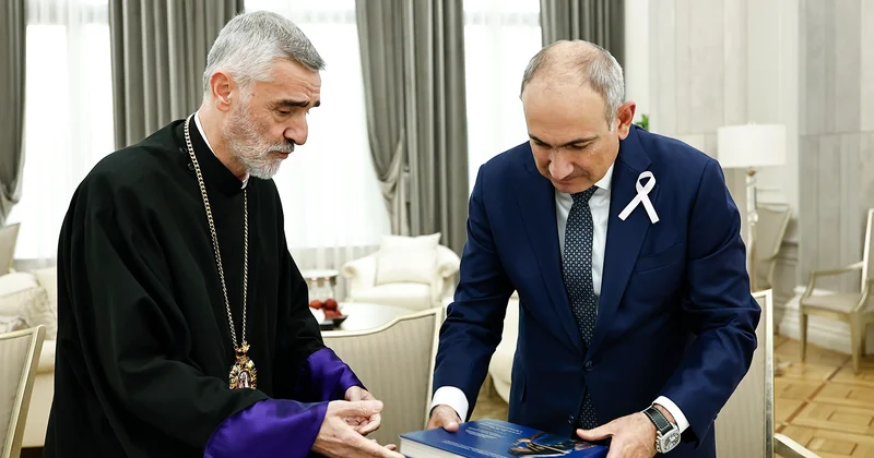 Kilise hükümet çatışması devam ederken, Kilikya Katolikosluğu ndan Paşinyan a ziyaret Agos