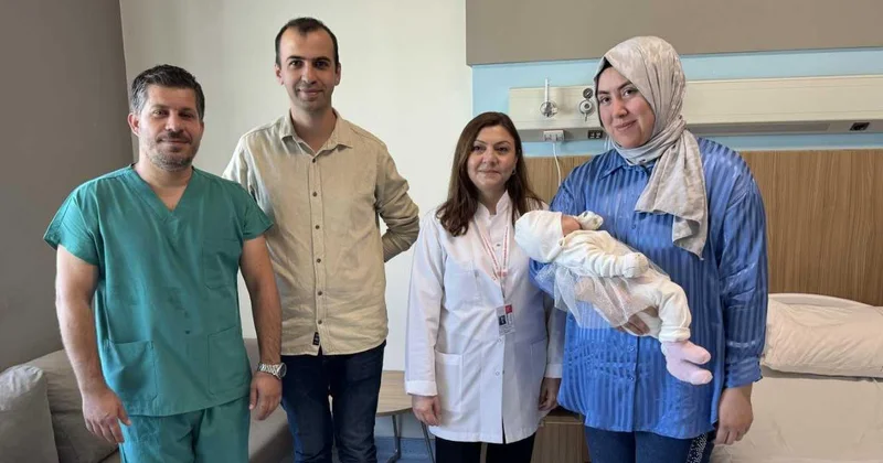 Bebeğe kıkırdak dokusundan iman tahtası yapıldı
