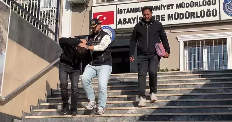 Büyükçekmece de otomobillerin amblem ve aynalarını çalan şüpheliler yakalandı