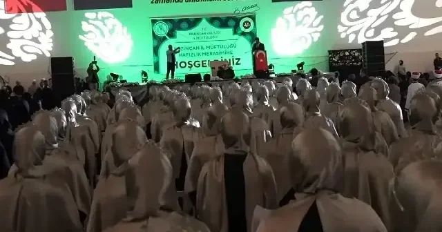 Erzincan da 163 öğrenci hafızlık icazetini aldı VİDEO İZLE