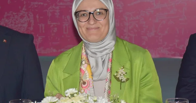 AK Partili Uygur: Cumhurbaşkanımız, Gazze de ateşkesin sağlanması adına öncü rol üstlenmiştir İzmir Haberleri