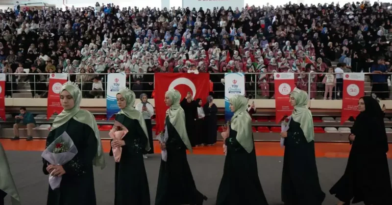 75 erkek, 88’i kız öğrenci hafızlık icazetlerini aldı