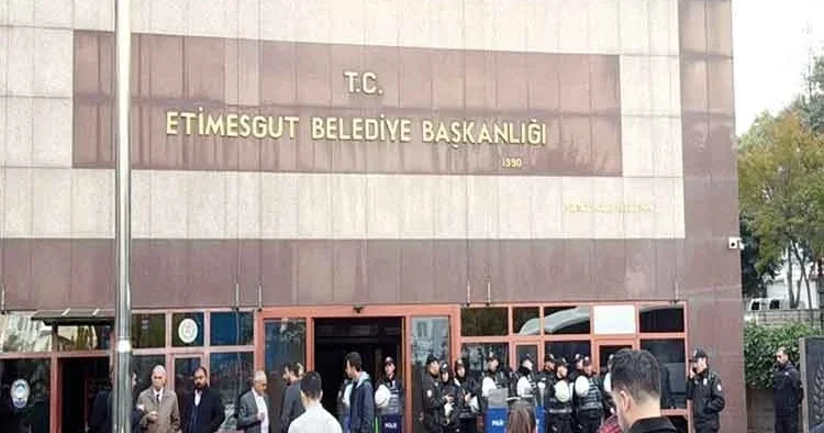 Etimesgut Belediyesi’nde yedi yeni tutuklama