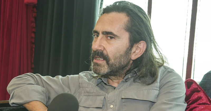 Peker Açıkalın: Tekliflere açığım, para lazım