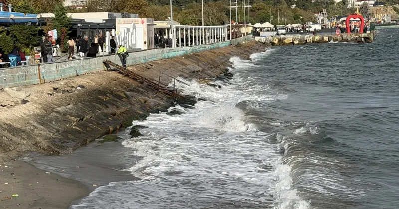 Tekirdağ da lodos deniz ulaşımını olumsuz etkiliyor