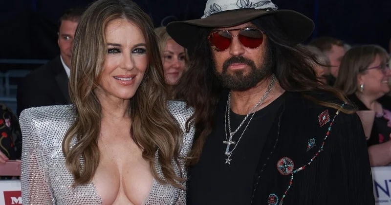 Liz Hurley sevgilisi Billy Ray Cyrus ile nişanlandı