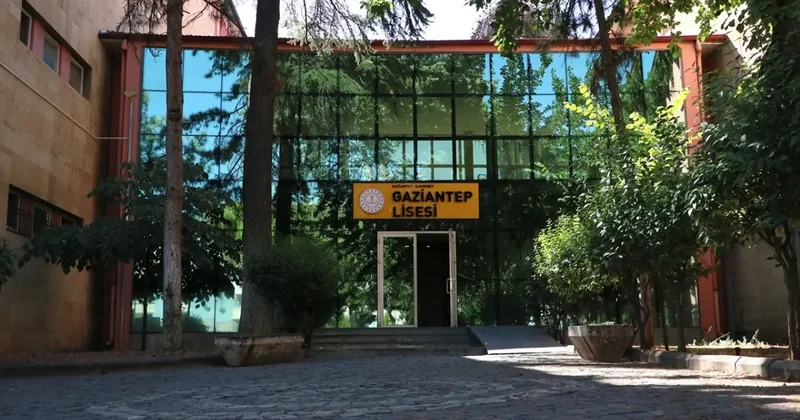 İlk ders zili 1911 de çaldı: Gaziantep Lisesi nesiller yetiştiriyor