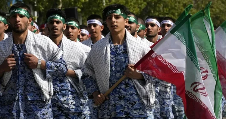 İran ın yeni Savunma Bakanı Kitapçi İsrail e meydan okudu: Parmağımız tetikte