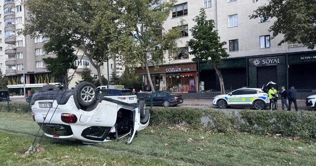 Kaza yapan otomobil takla atıp tramvay yoluna girdi: 1 yaralı Kayseri Haber Habertürk Yerel Haberler