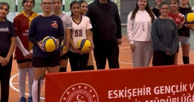 Beylikova da gençlerin spor kurslarına ilgisi artıyor Gençlik Merkezi nin üye sayısı 900 ü aştı Eskişehir Son Dakika Haberleri Habertürk Yerel Haberler