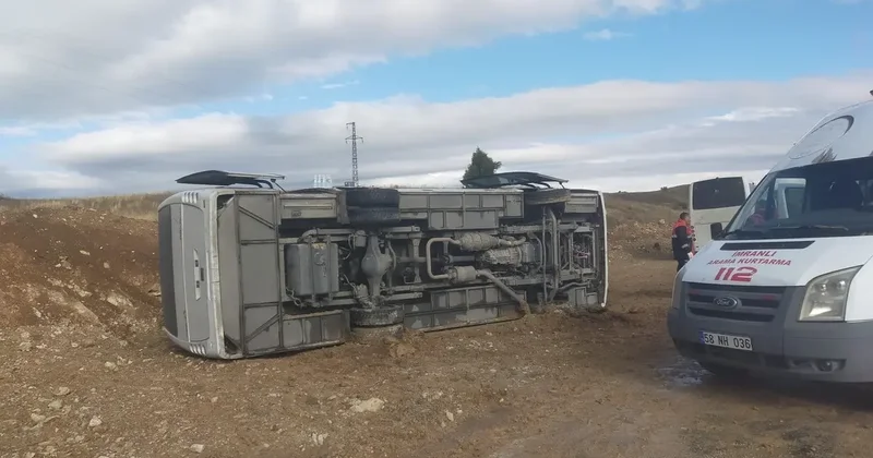 Sivas ta cezaevi nakil aracının devrildiği kazada 3 kişi yaralandı