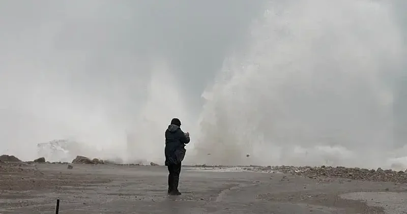 Amasra da fırtına; dalga boyu 6 metreye ulaştı