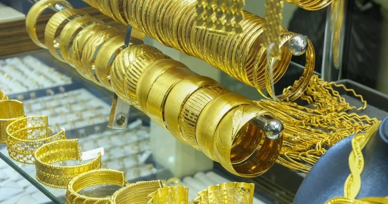 Milyarlarca lira buhar oldu: Kuyumcu sırra kadem bastı