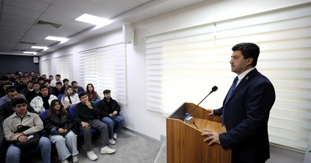 SUBÜ de 604 öğrenci İŞKUR programıyla işbaşı yaptı Sakarya Haberleri