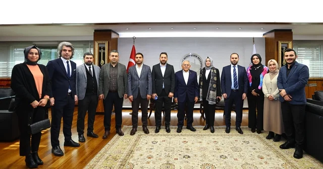 Büyükkılıç, Kayseri nin ilk kadın ilçe başkanı Kahraman ve yönetimini ağırladı Kayseri Haberleri