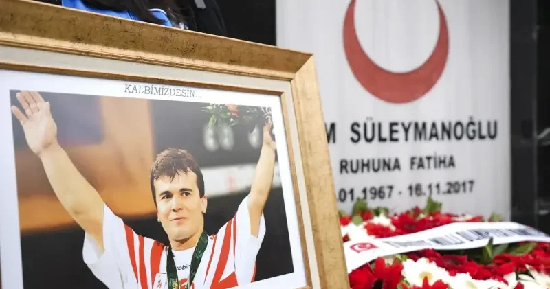 Cep Herkülü unutulmadı: Naim Süleymanoğlu kabri başında dualarla anıldı Spor Haberleri