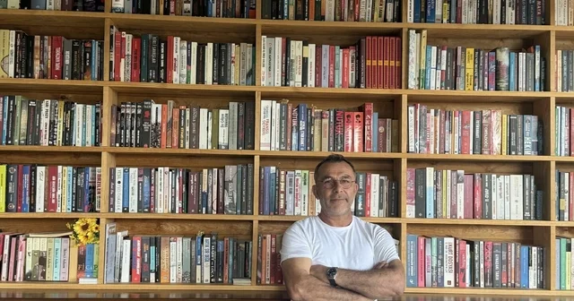 Bodrum da büfesinde 800 kitaptan oluşan kütüphane kurdu Muğla Haberleri