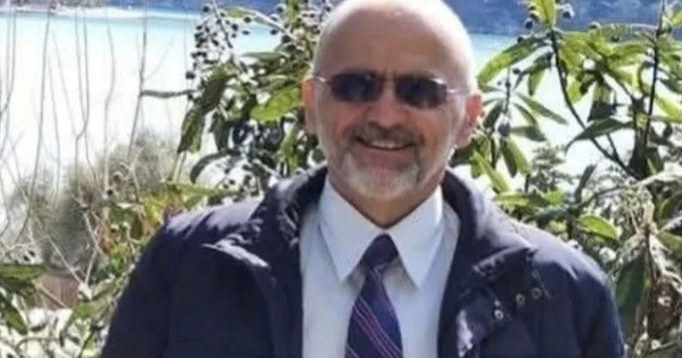 Voleybol maçında kalp krizi geçiren okul müdürü hayatını kaybetti