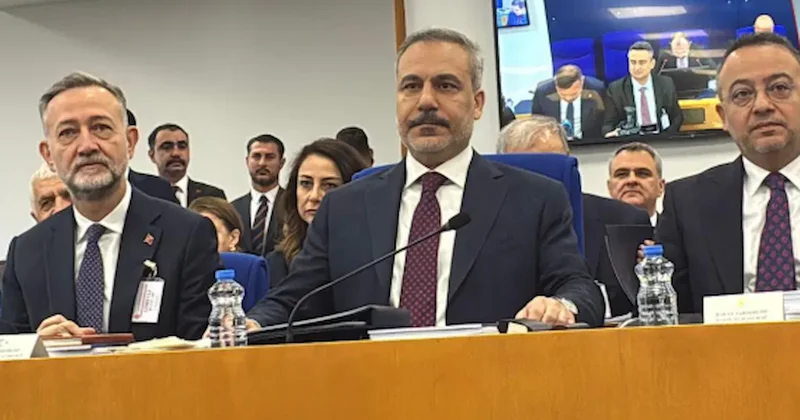 Gülerek başladılar sonunda yine kapıştılar Sözcü Gazetesi