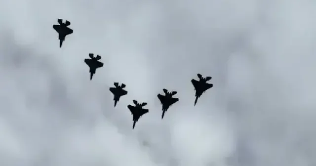 Trump tan Prens Selman a F 35 li karşılama VİDEO İZLE