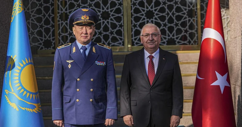 Milli Savunma Bakanı Güler Kazakistanlı mevkidaşı ile görüştü