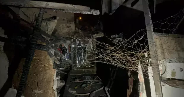 Bursa haberleri Bursa da 3 evi saran yangından kaybolan adam ölü bulundu 18 Kasım 2025