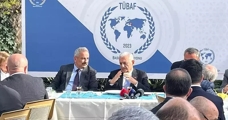 Binali Yıldırım: Ada ya gidilmesinde mahsur yok