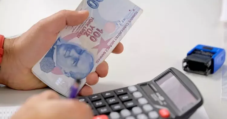 2026 asgari ücret için yeni tahminler: İşte masadaki zam formülleri