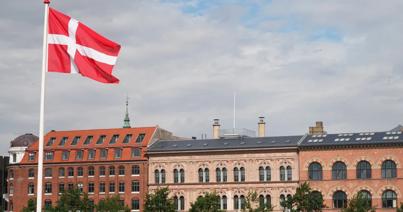 Kopenhag da 100 yıl sonra iktidar değişiyor: Sandık çıkış anketleri sosyal demokratların aleyhine Dış Haberler