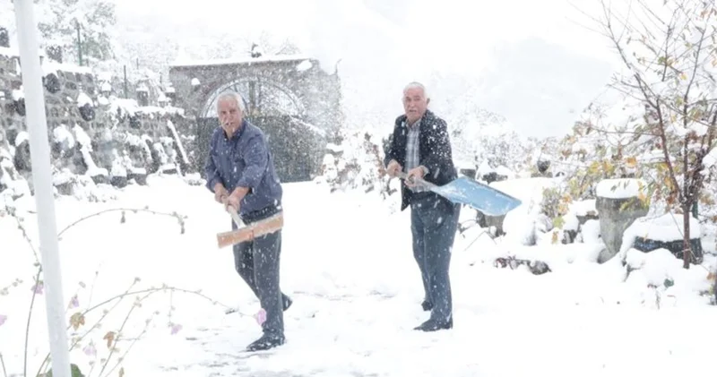 Yazın serinleyebilmek için kar doldurulan kuyularda hazırlıklar başladı