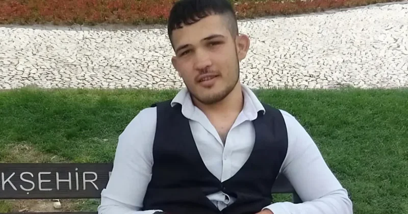 Konya da belediye otobüsünde dehşet Eşinin yanında bıçakladı: Yan baktın meselesi canından etti!