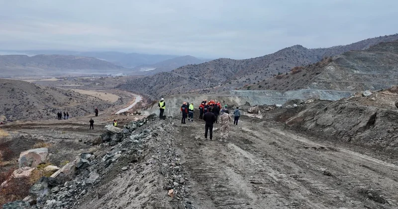 Maden kazasında 1 işçi aranıyor Son dakika haberleri