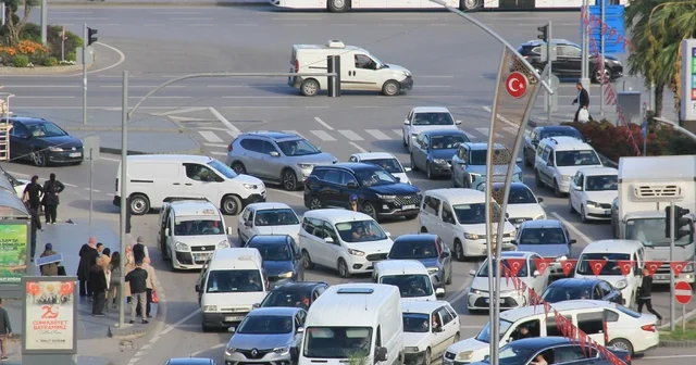 Samsun da trafik yükü artıyor: Araç sayısı 530 bine dayandı Samsun Haberleri