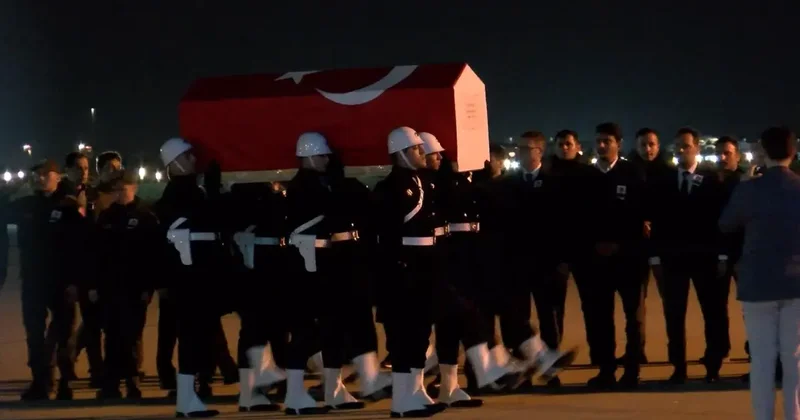 Şehit Pilot Hasan Bahar ın Naaşı Türkiye ye Getirildi